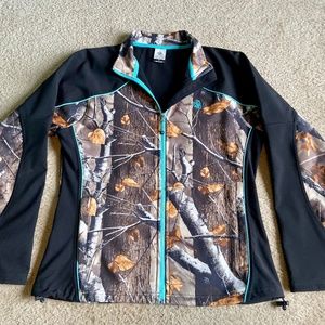 Woman’s soft shell jacket
